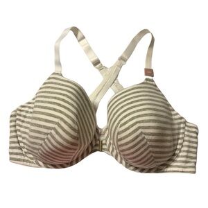 Cacique Front Close Lightly Lined Tshirt Bra 44D